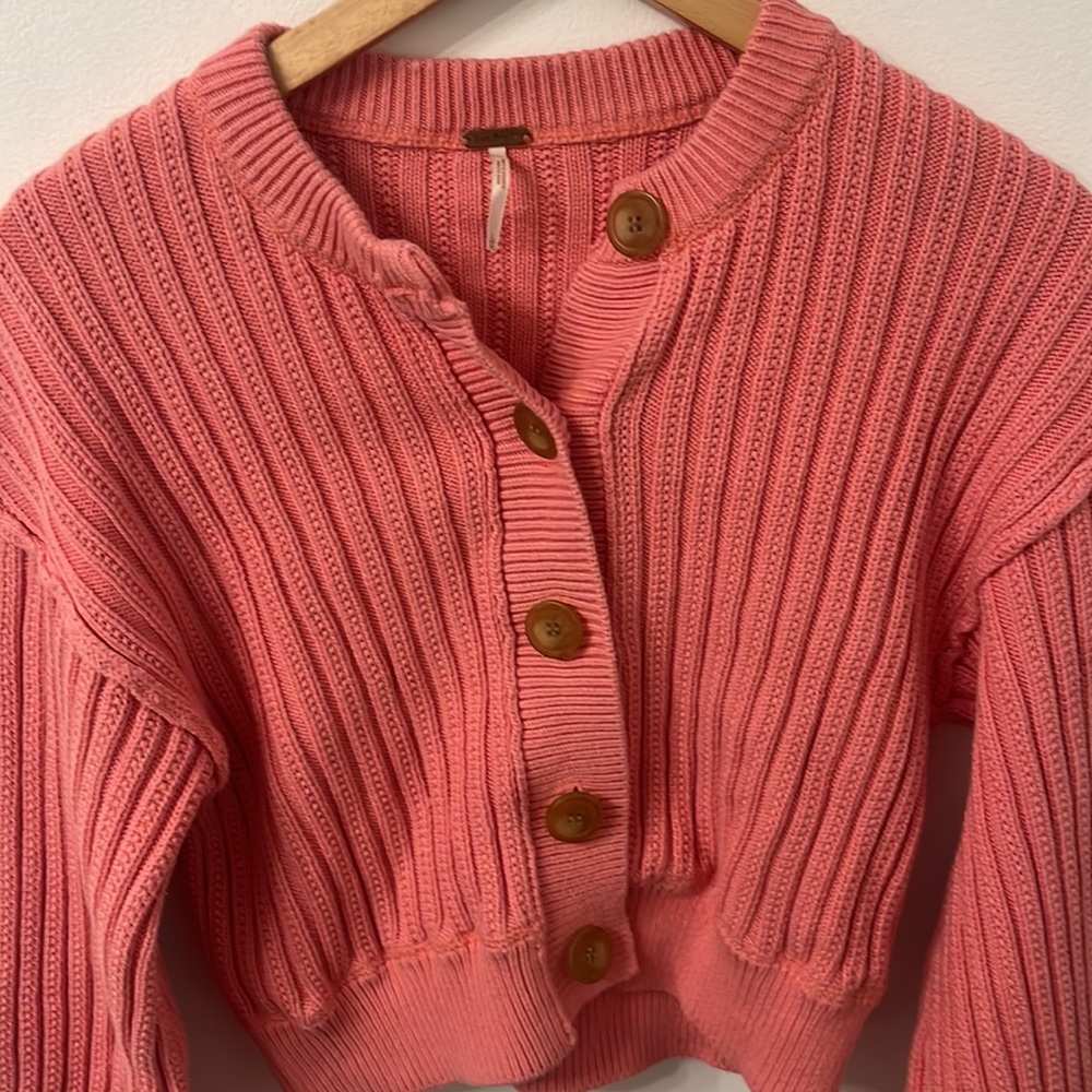 Free People pink sweater - Picture 2 of 6